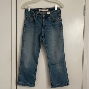 Size 2 gap cropped jeans
